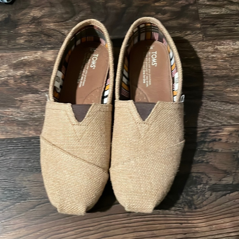 Tom’s burlap slip-on shoes